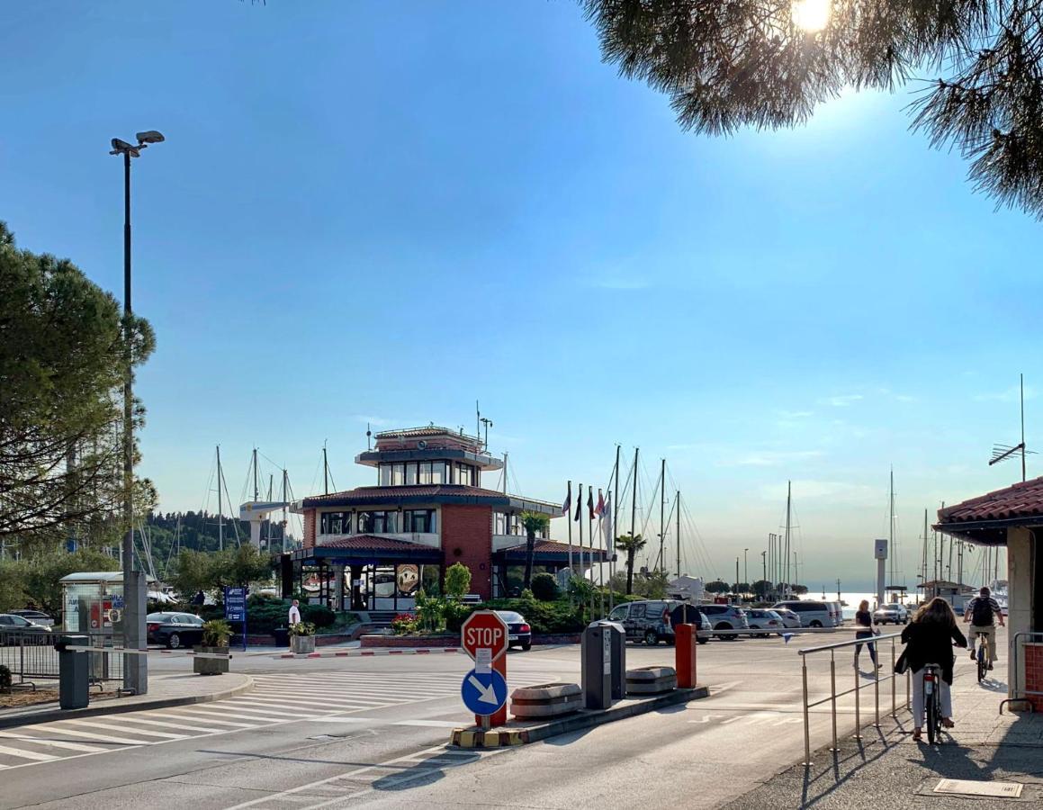 Bonita Houseboat Apartment Portorose Экстерьер фото